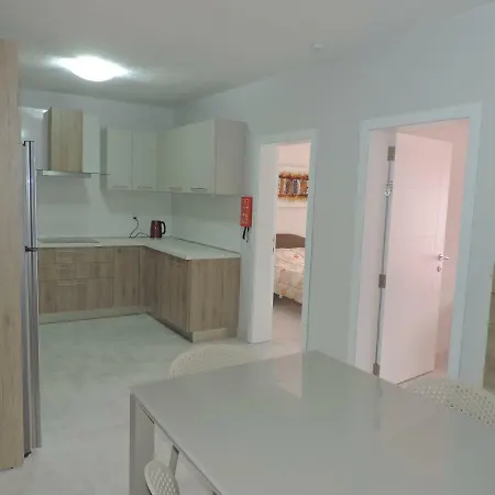 Antros, 1 * クレンディ