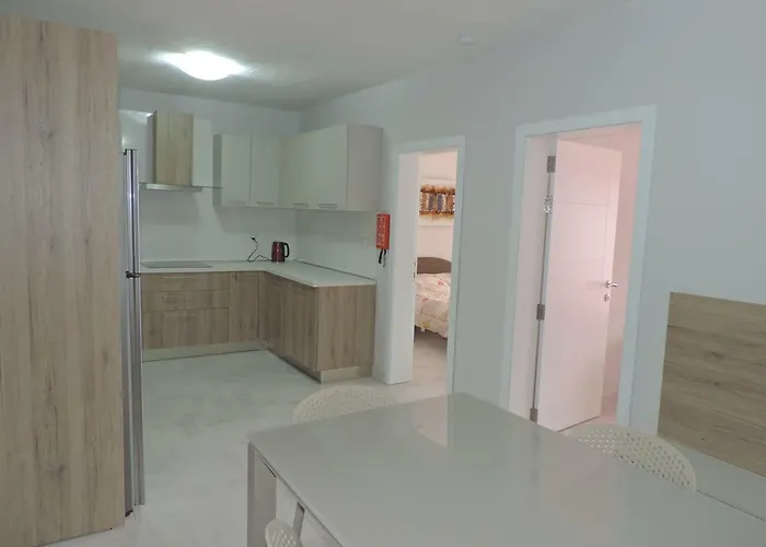 Antros, 1 * クレンディ